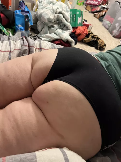 I think my bottoms are to clean you boys wanna help make a mess on them?