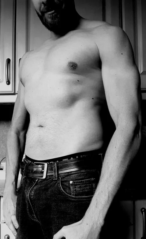 I think the black and white makes me look better in this one