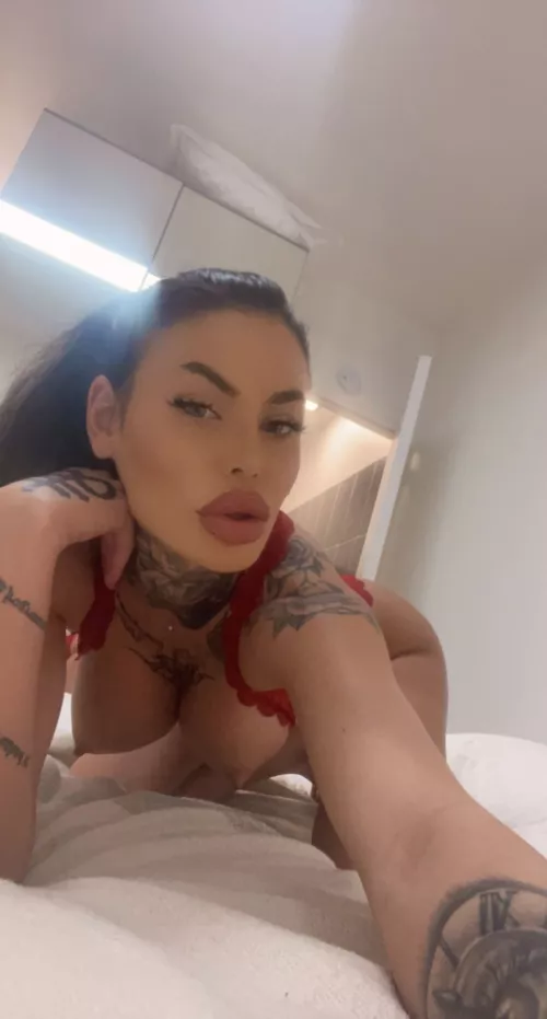 I used to hate my tits, but thanks to you guys I love them! :)