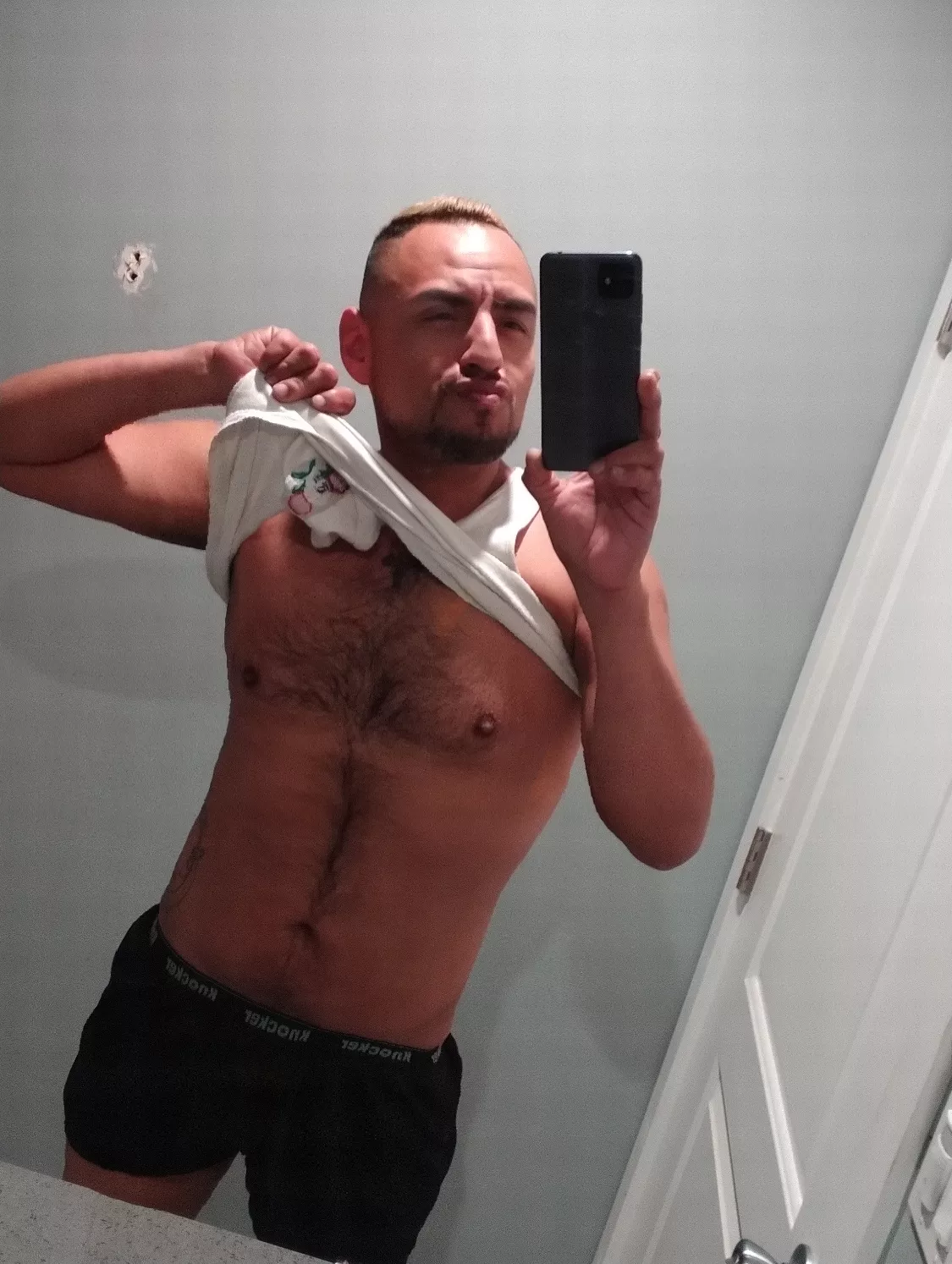 I wanna fuck some ass