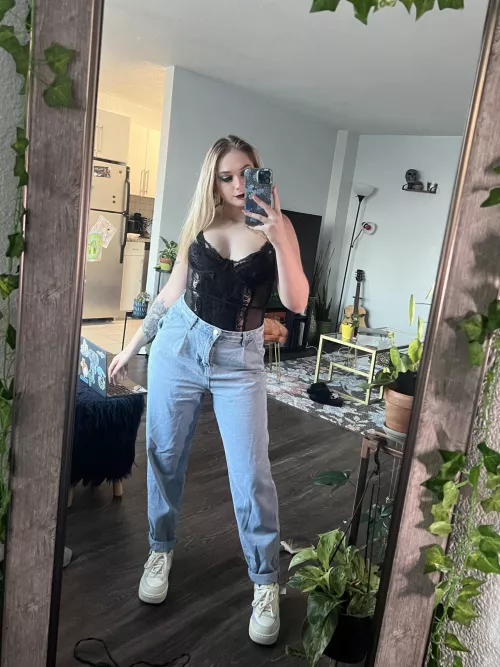 I want a man lying over me, always over me. [domme]