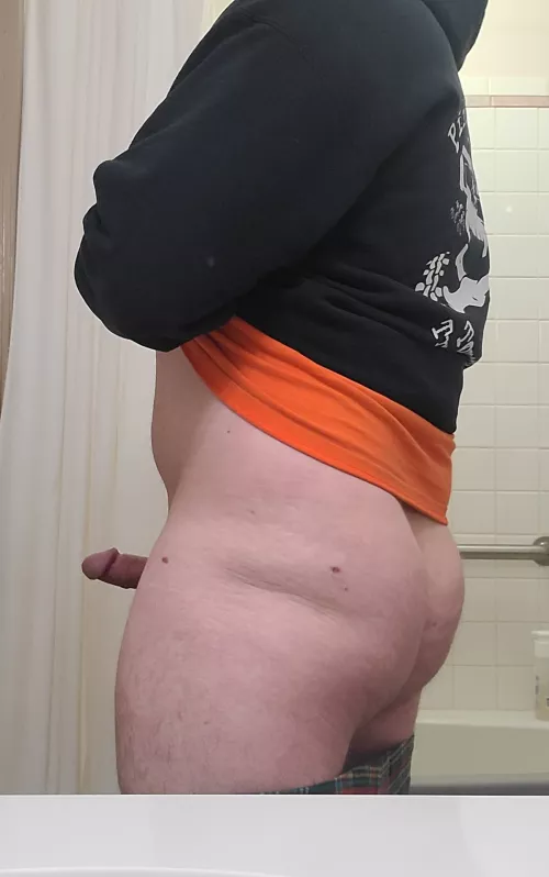 if you slide down onto my chimney I'll be sure to leave a present inside. [M40]