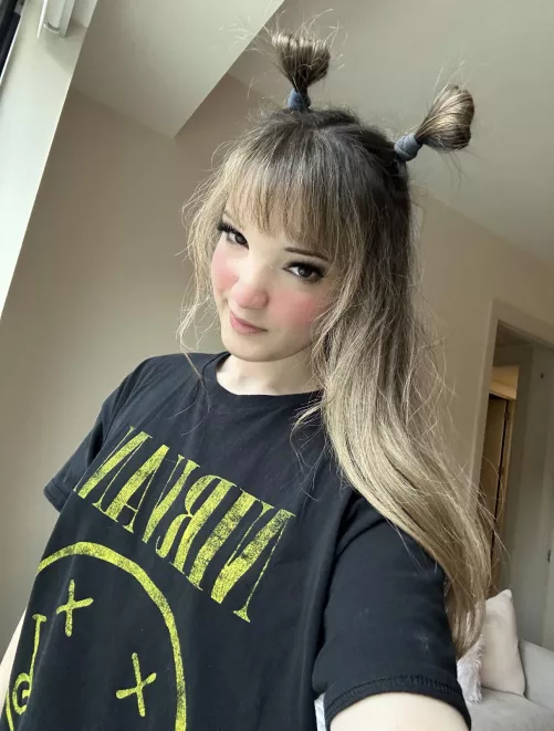 Is this a cute look? 🖤