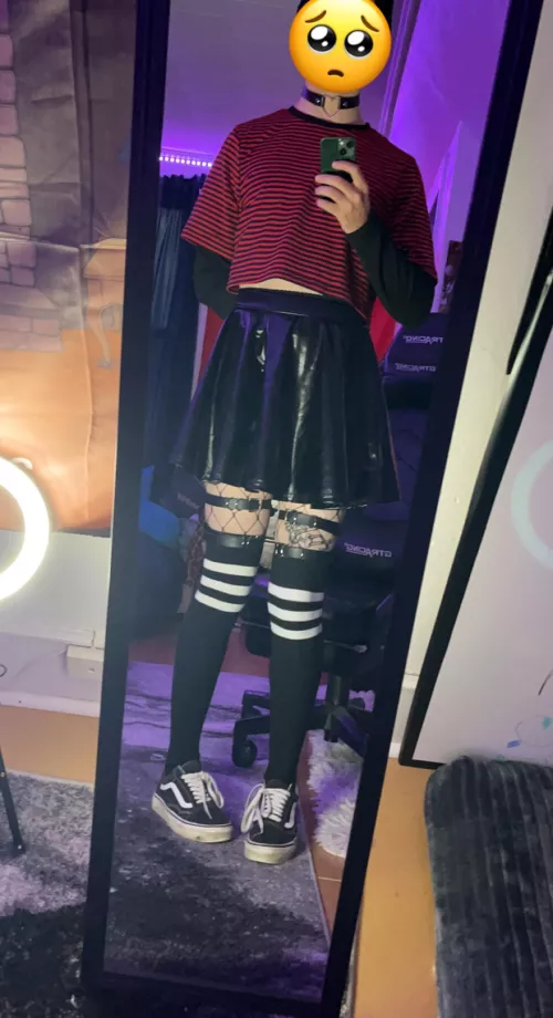 It do be my birthday today. What’s my present:3