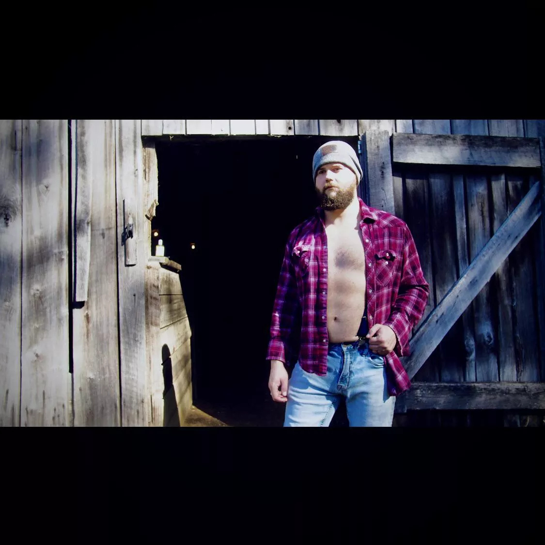 It’s cold. Help me Warm up?