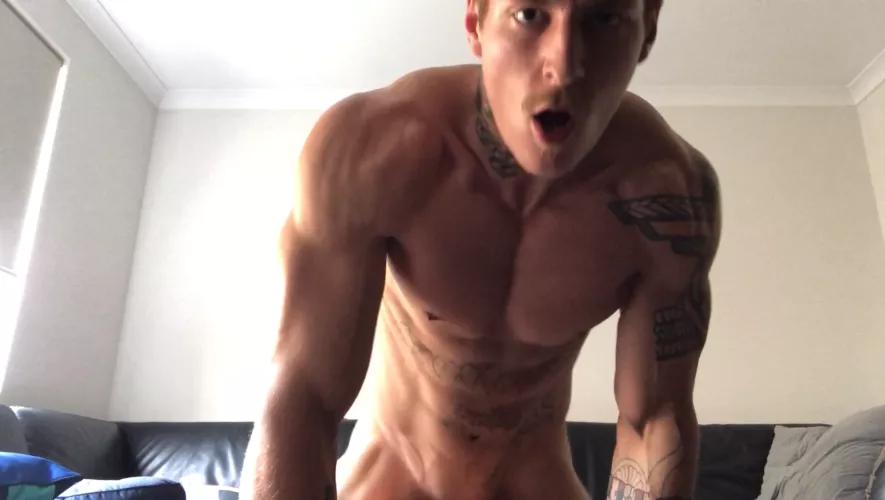 I've noticed that when I'm about to cum but muscles become defined, especially my shoulders