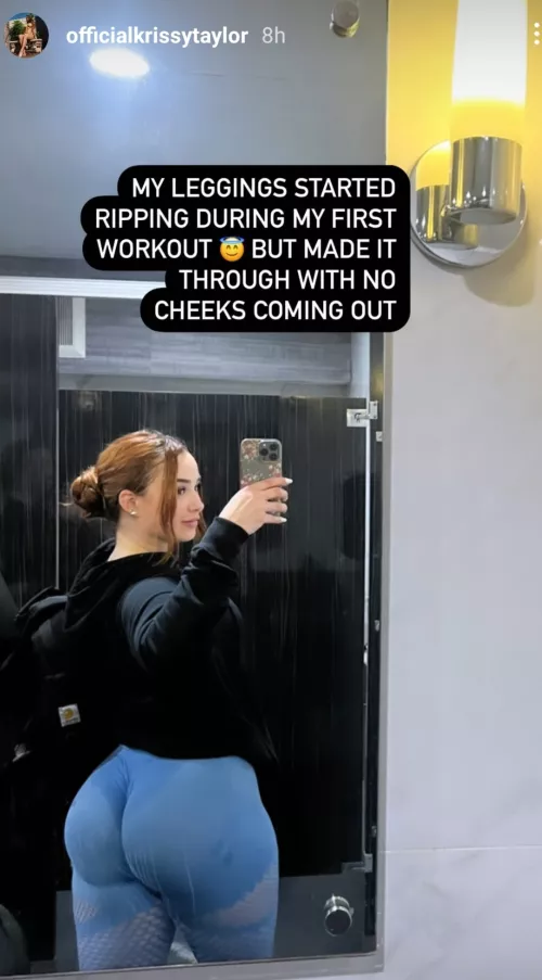 Just a few threads away from some cheeky Christmas cake