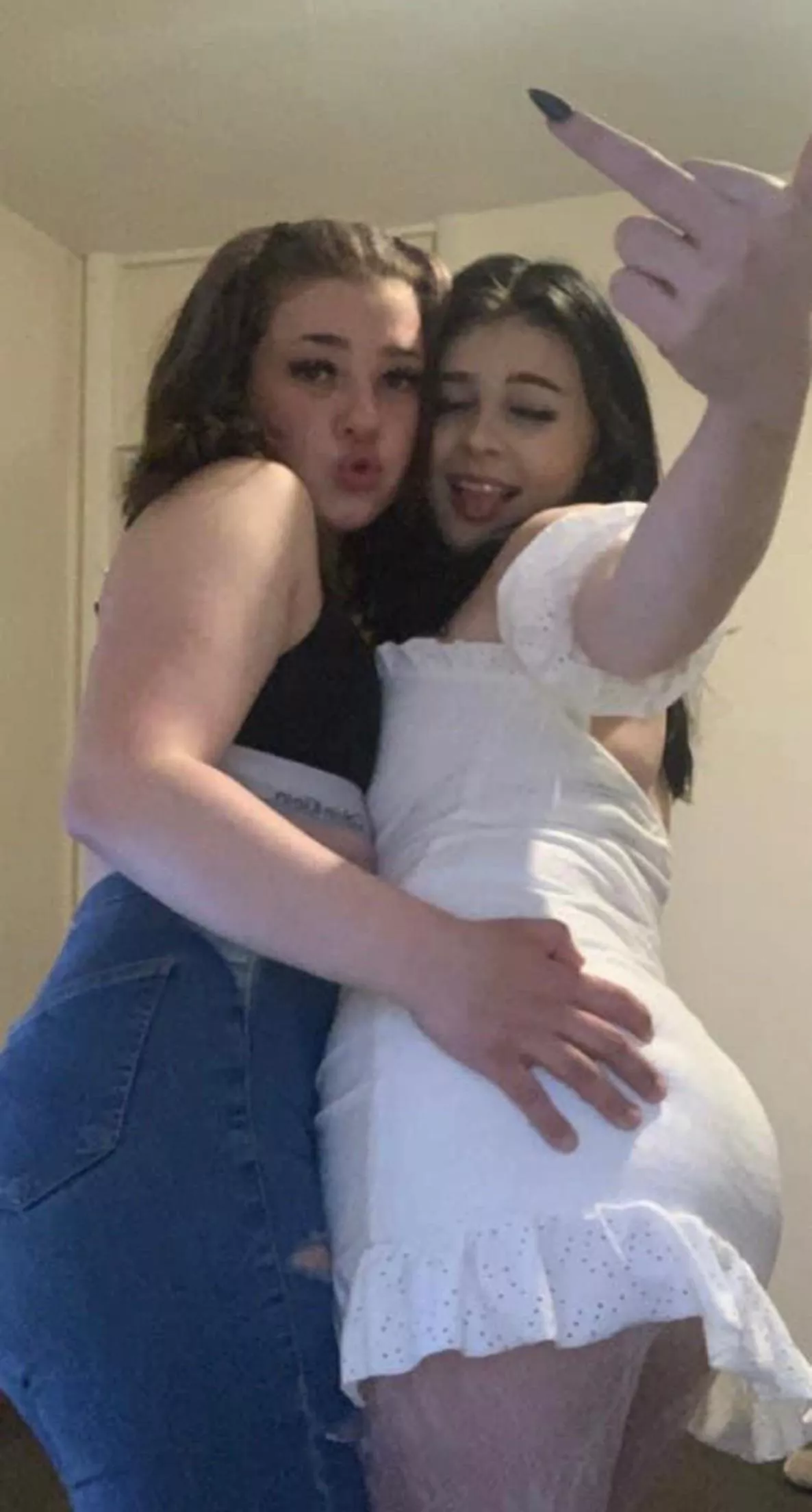 Left or right??🤤😍