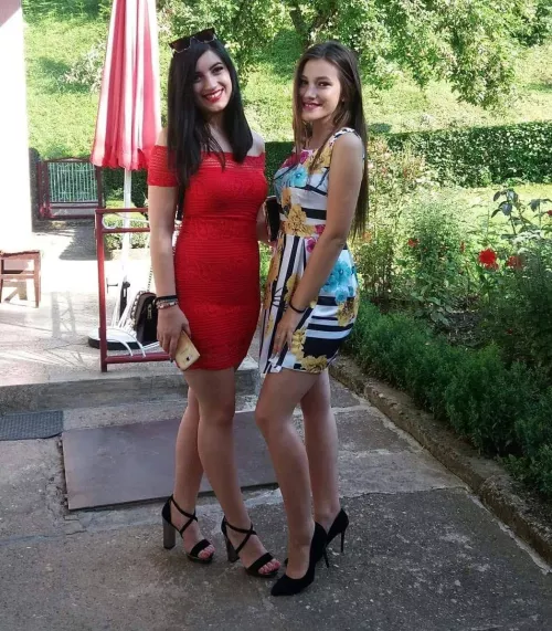 Left or right girl?