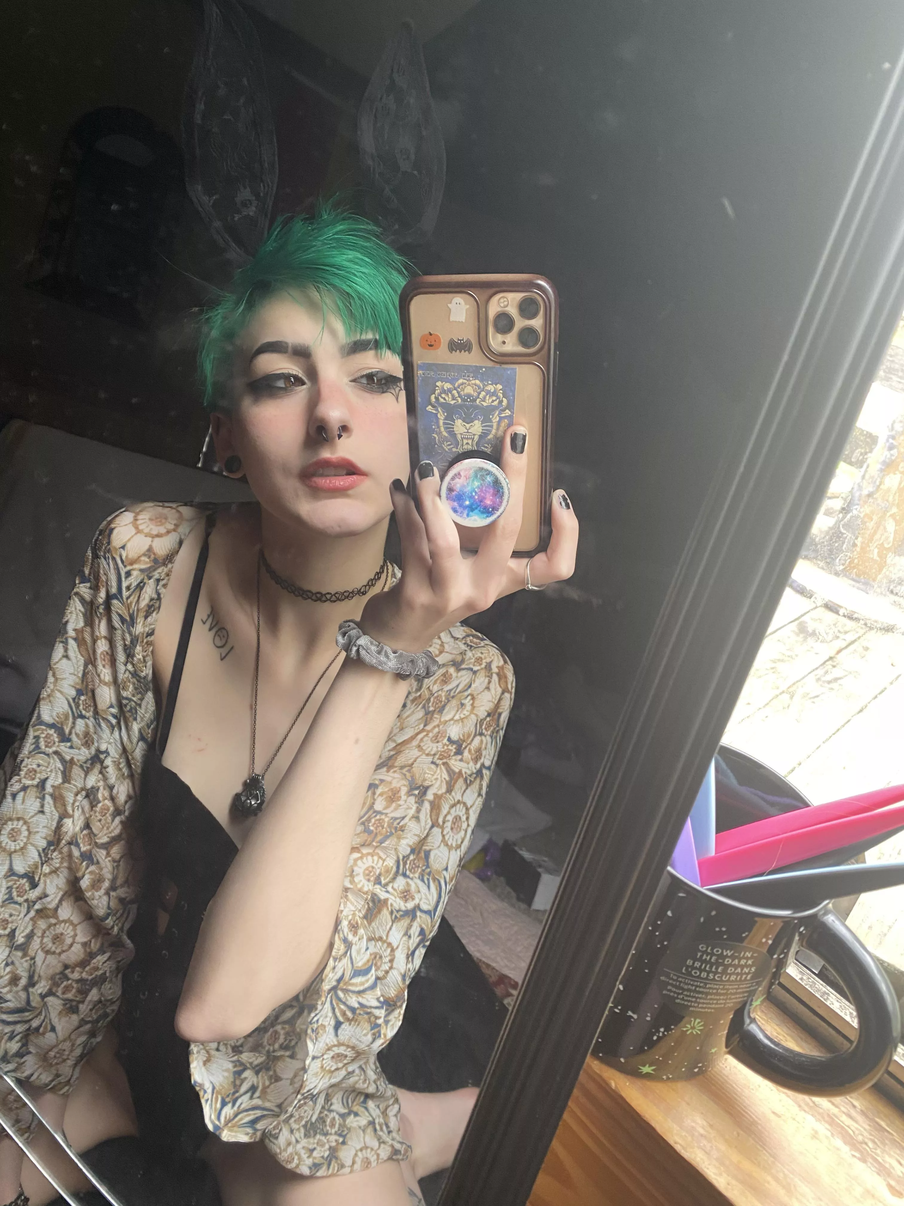 Let me ride you please