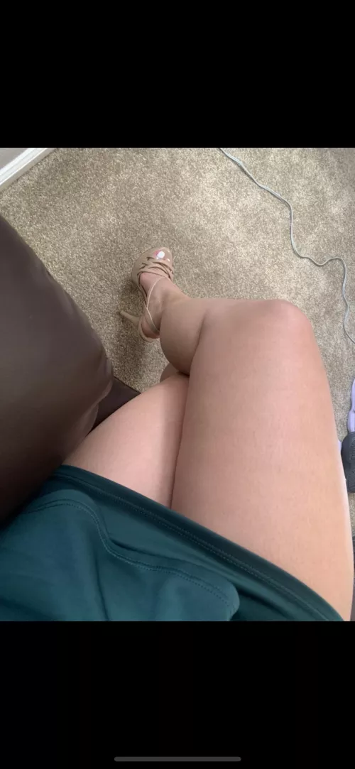 Love my nude heels 😍