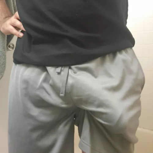 love showing of my huge cock in public