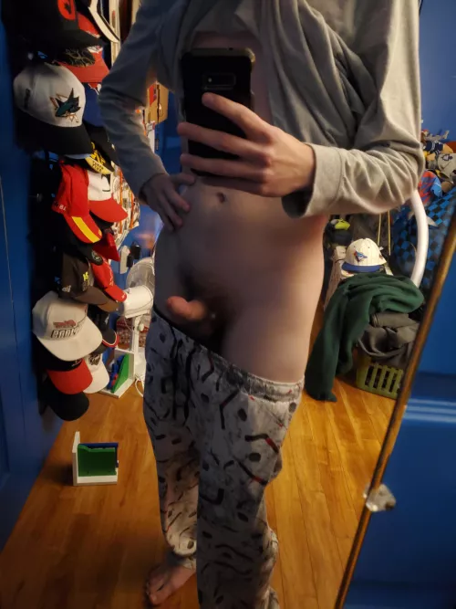 [M18] home for the holidays and excited to be here <3