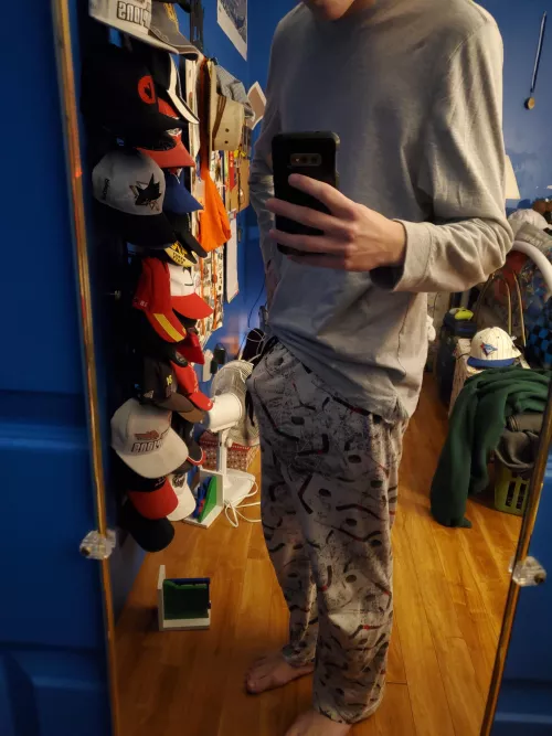 [M18] home for the holidays and happy to be here <3