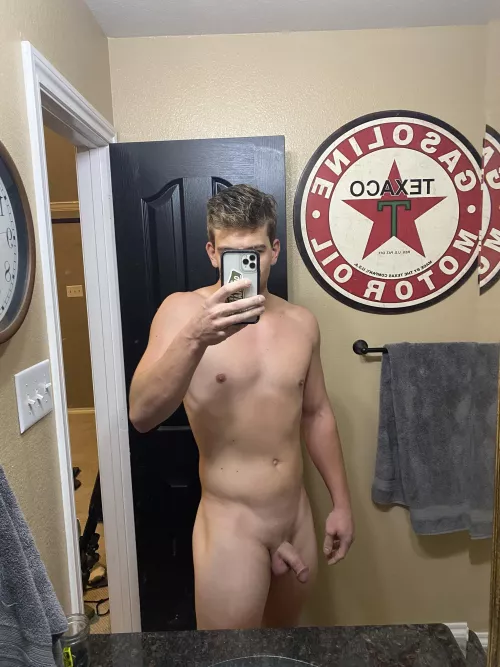 [m25, 180lbs, 6ft]Started working out over a year ago and love my body now!