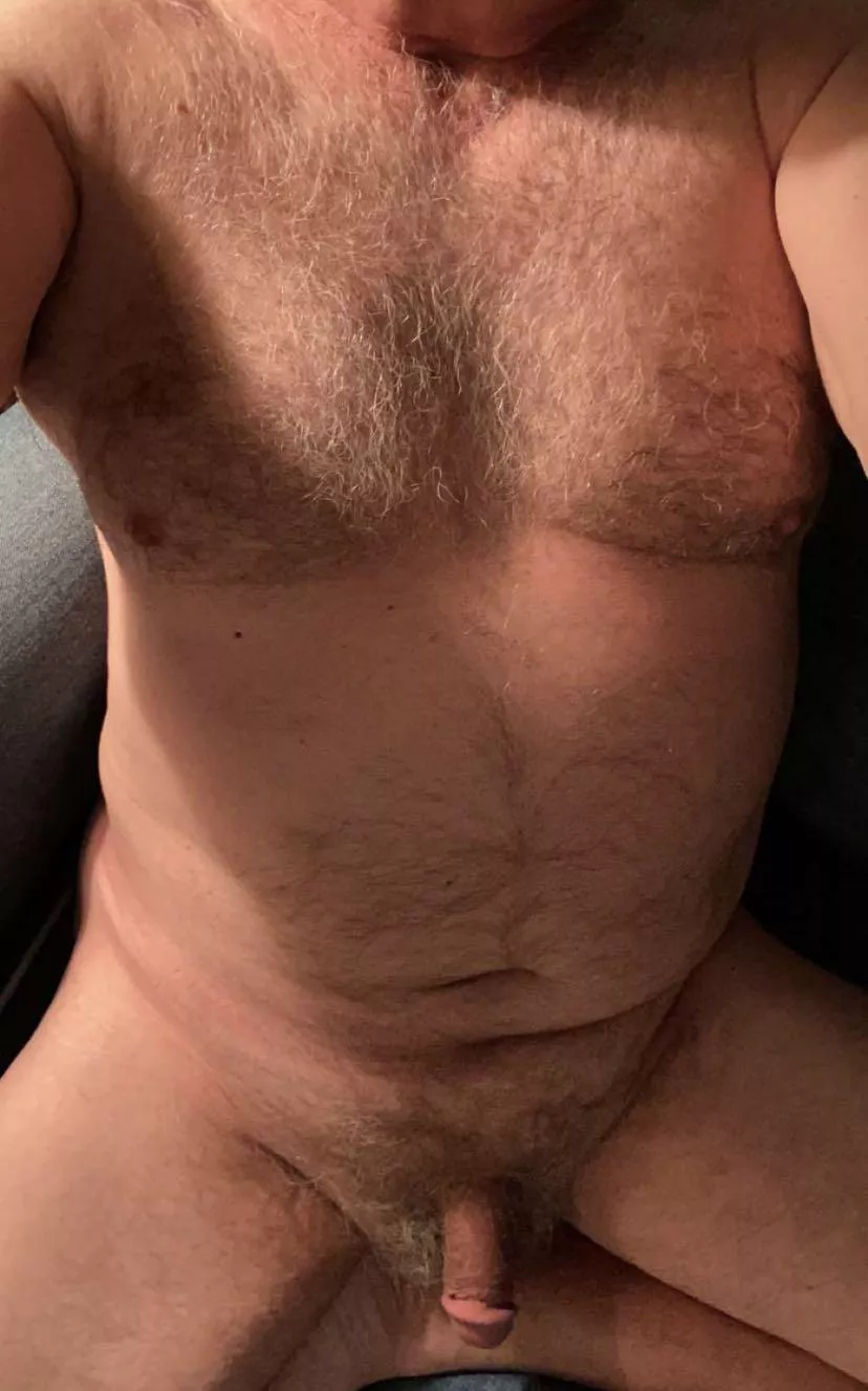 [M69] Talking to a young friend of mine, she wanted to know if I was dressed warmly. I told her I dressed for her and should cum over.