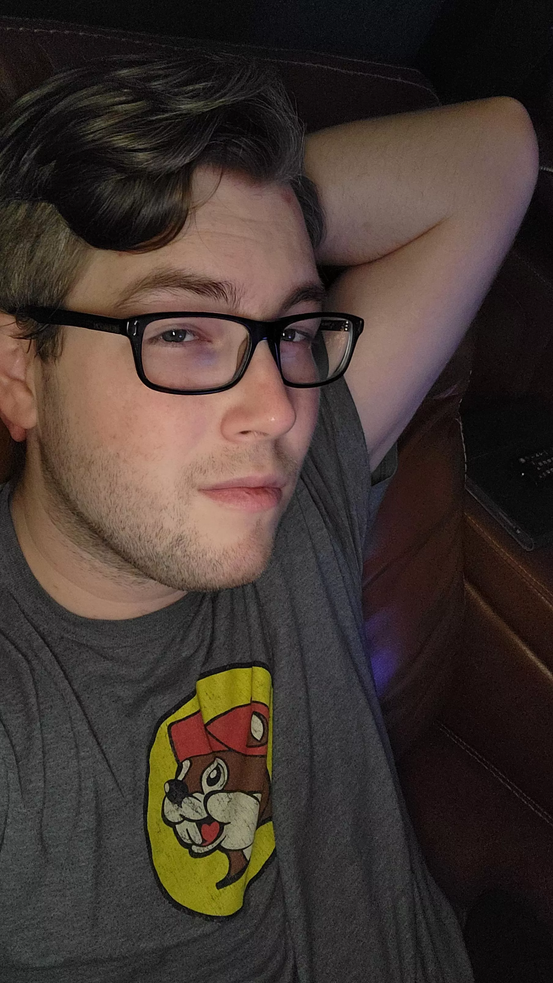 Merry Christmas Eve Eve! DMs open 😁