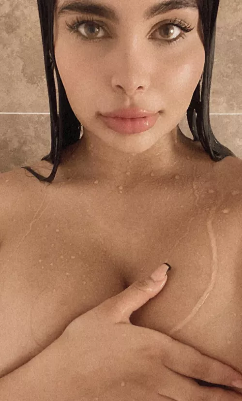 my hottest side here. link in comments 🔥❤️‍🔥 Colombian girl