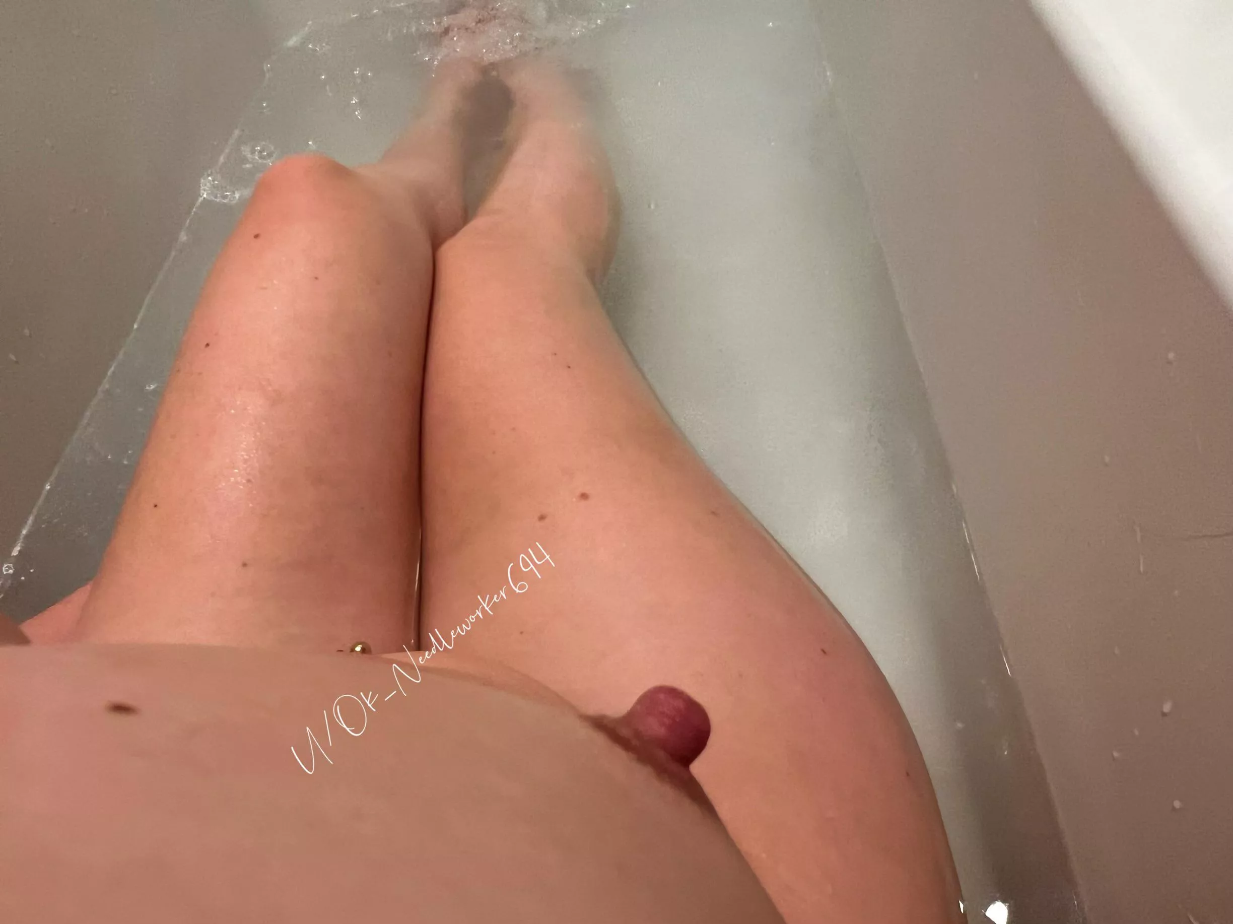 My nipples love to be sucked… it makes me cum.