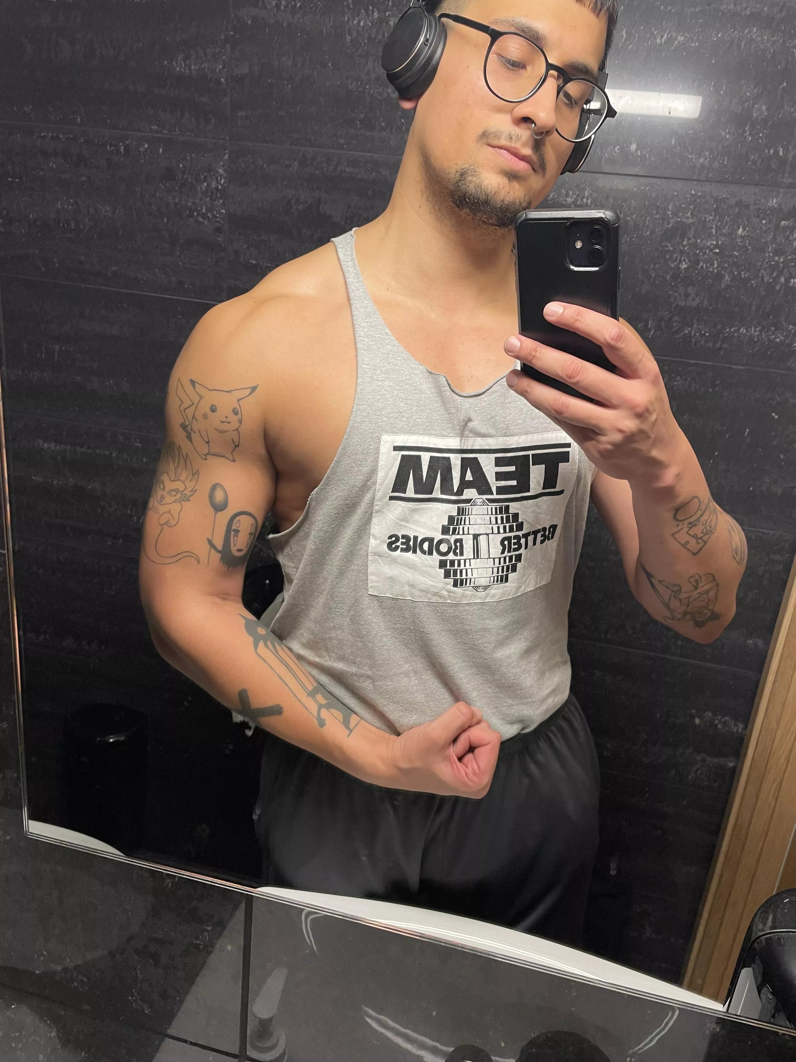 Perhaps not so wild… dms open though 🥲 [m] 29