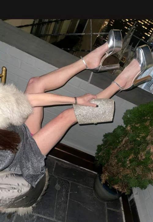 sliver platforms at night on toned legs!