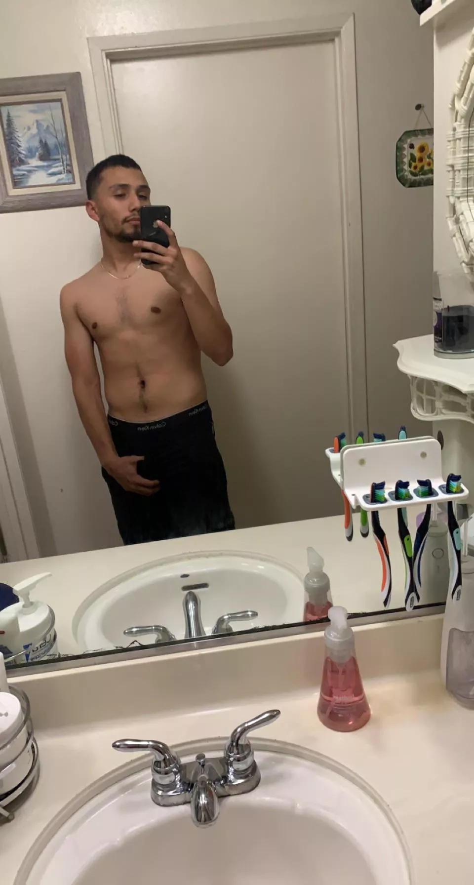 so tell me ladies what caught your attention first?🤔