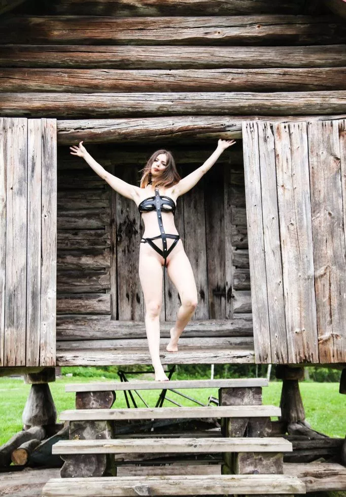 Stella's interesting outfit...