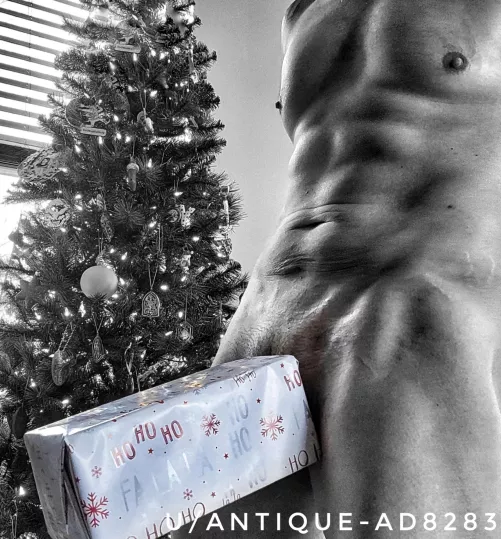 Sure, you can pick one present to open early, dear.