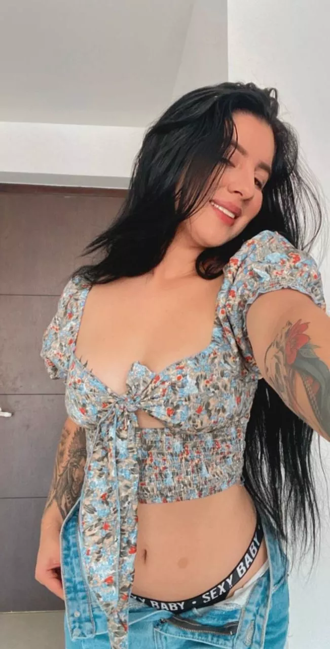 This year I was a good girl, come and give me my gift