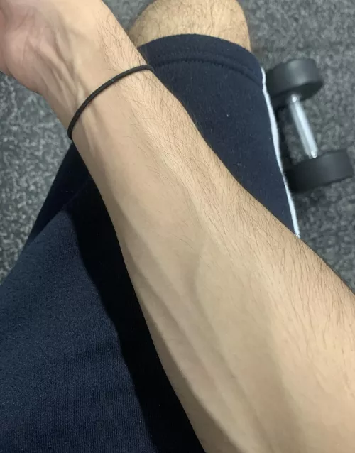 Veins popping fr.