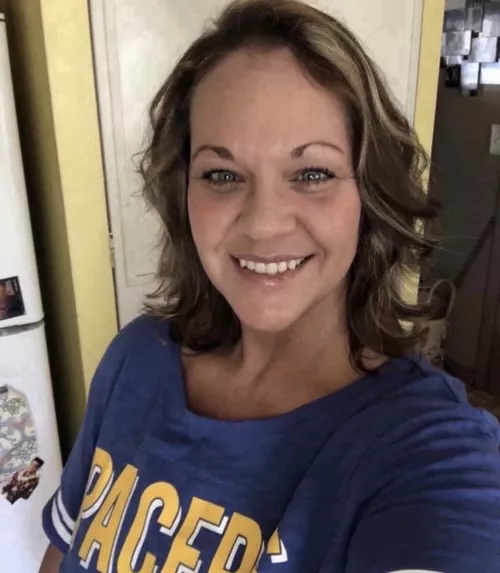 What would you say to this hot bbw mom?