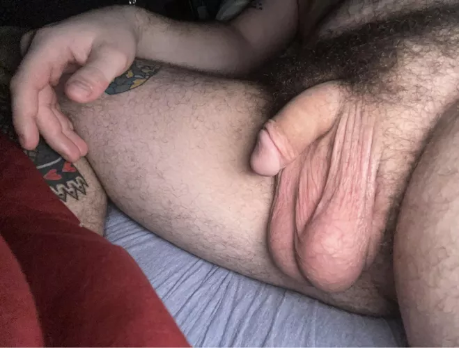 Who wants to feel my saggy balls?