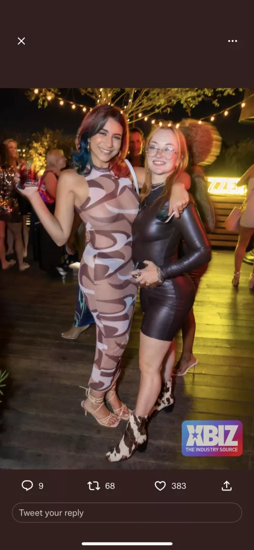 Who’s the pornstar on the left??