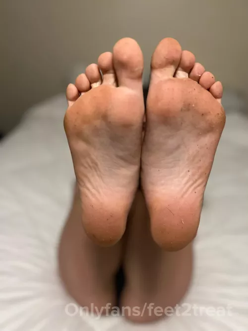 Who’s worthy enough to lick my feet clean