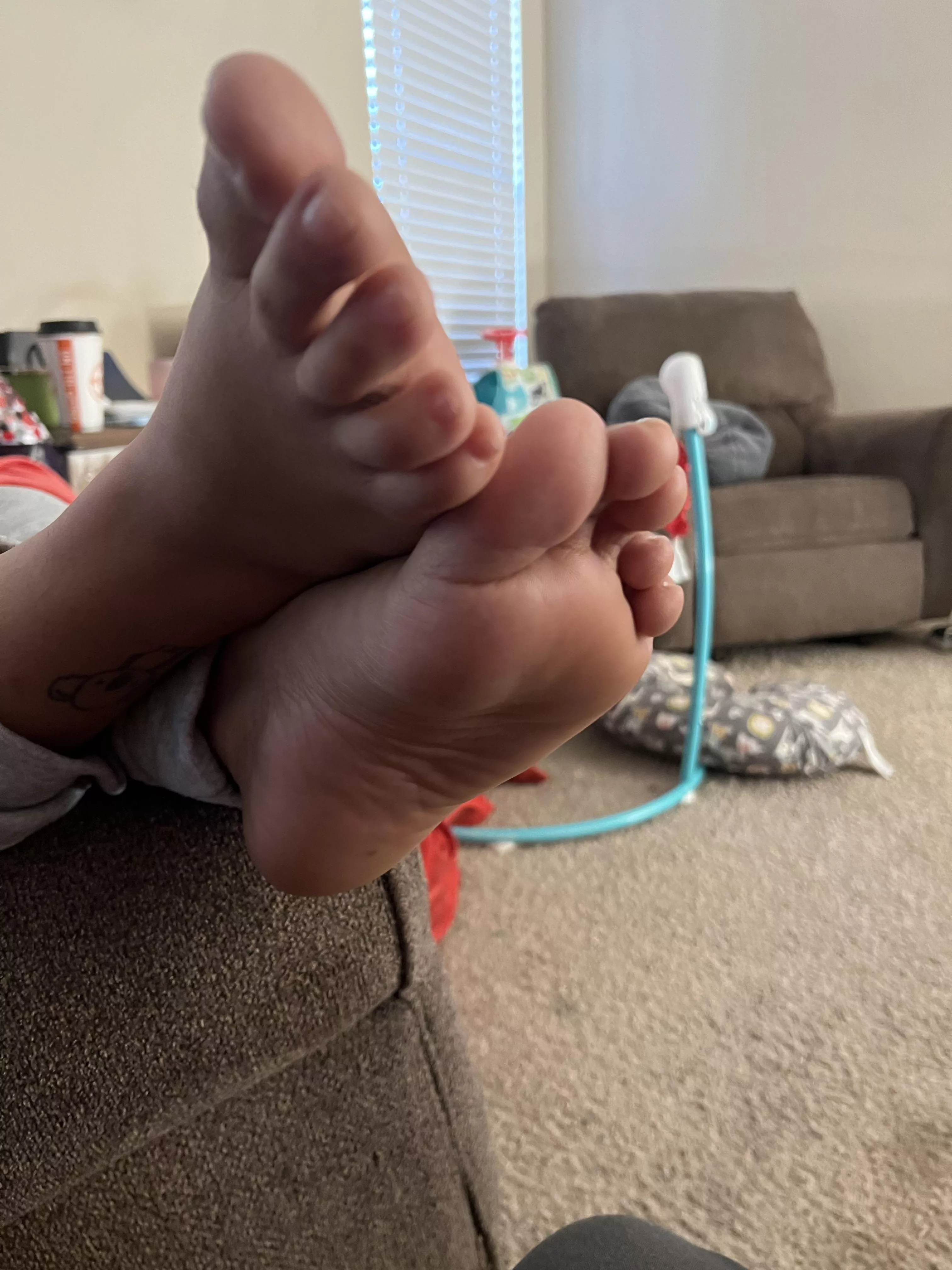 Wife’s unpainted toes