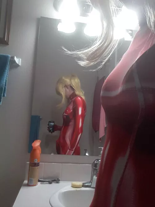 Women have better costumes! I know it’s not Halloween, but I love this :)