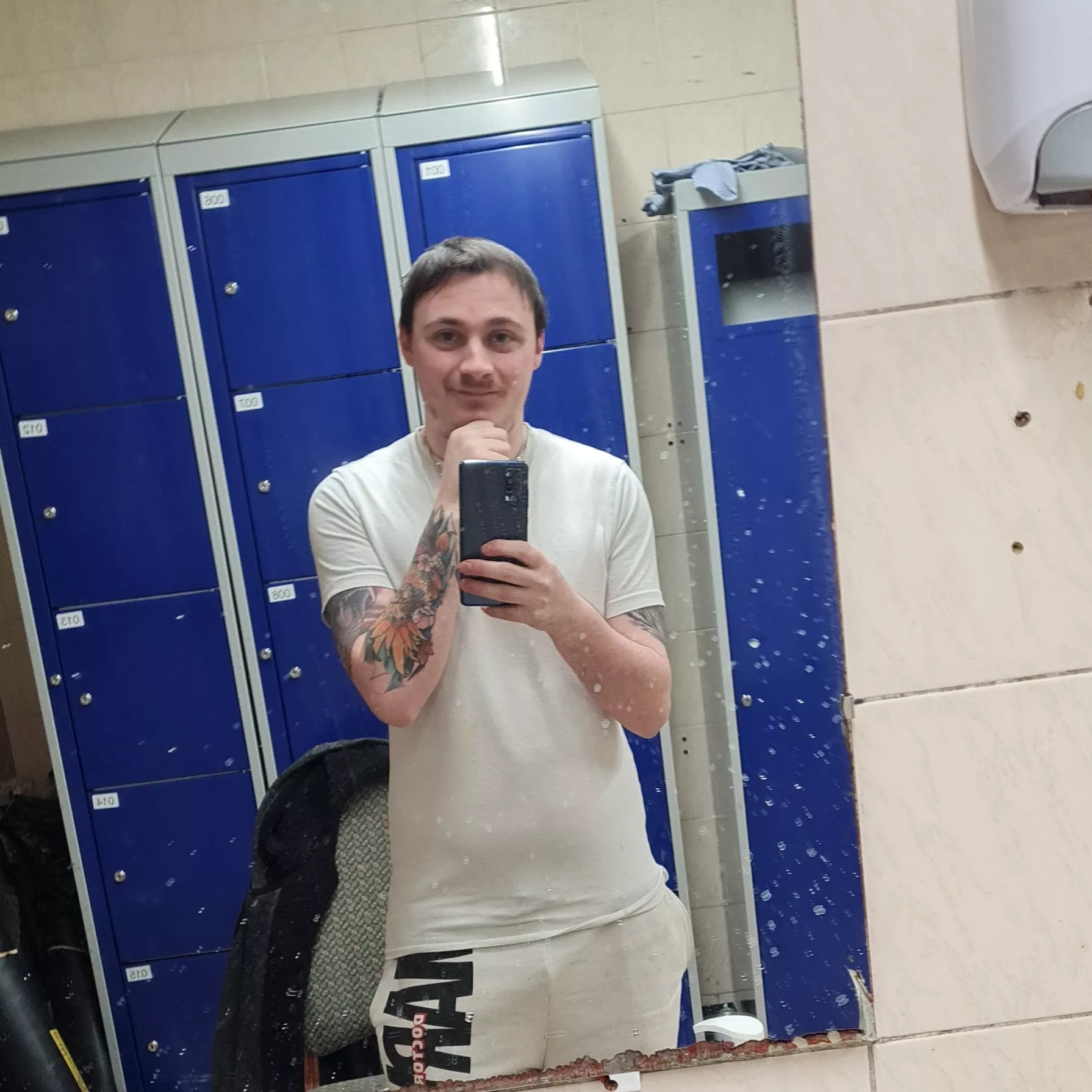 26 year old male. Was feeling good about myself for once! Sc:LightHusky96