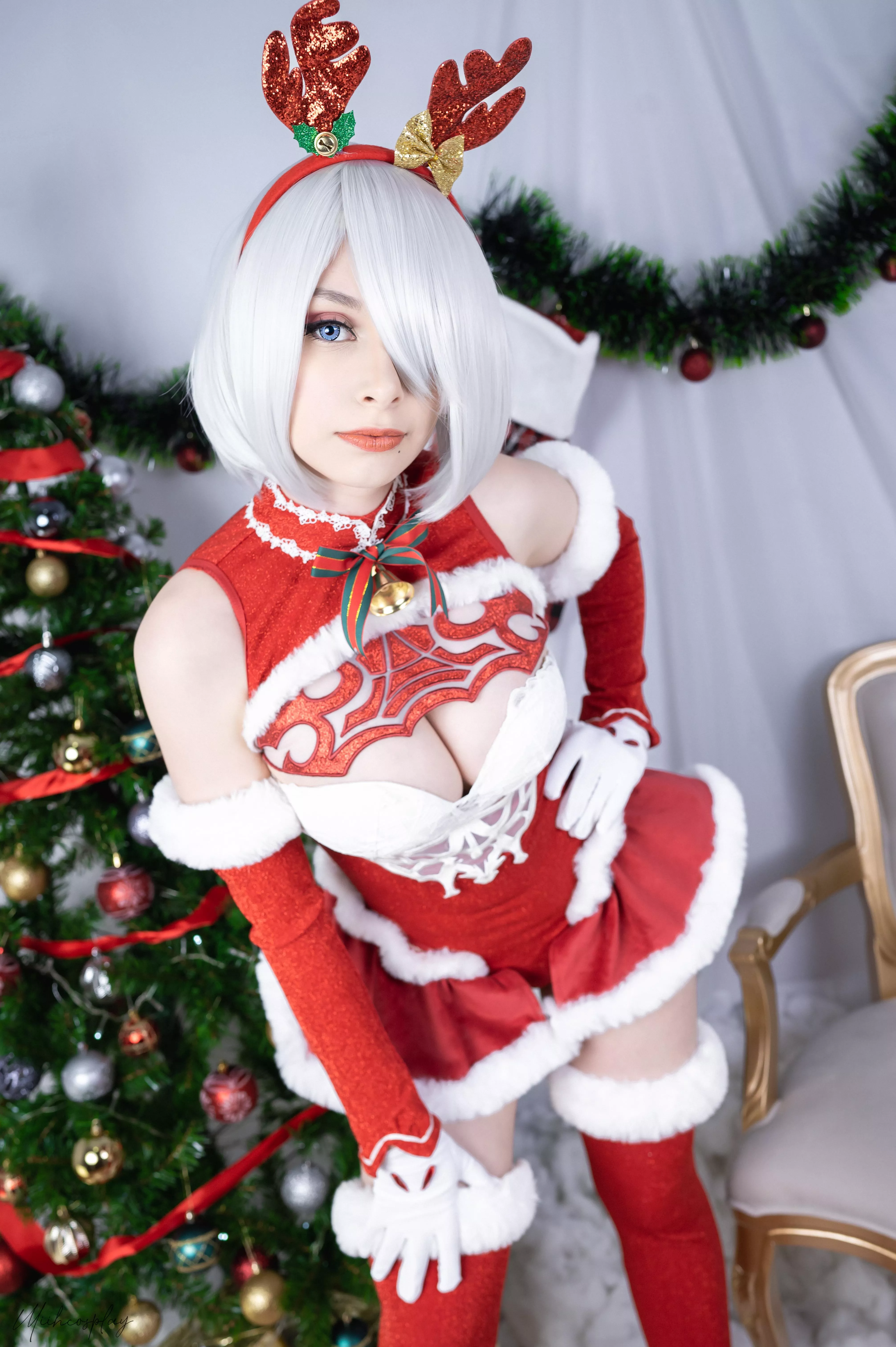 2B Xmas (NieR:Automata) by MiihCosplay