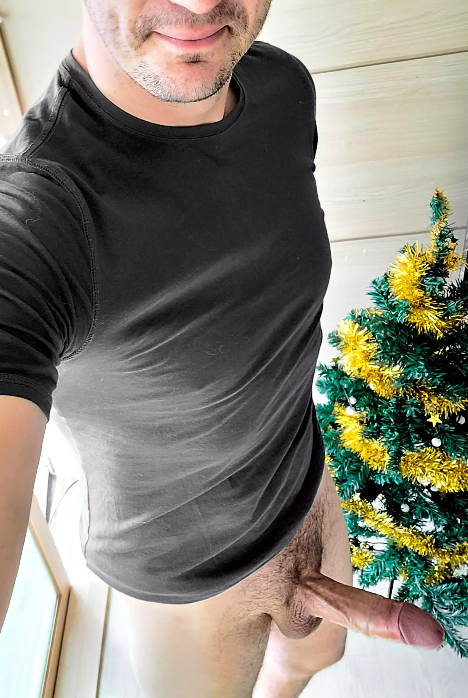 [40] Merry Christmas, ya filthy animals!