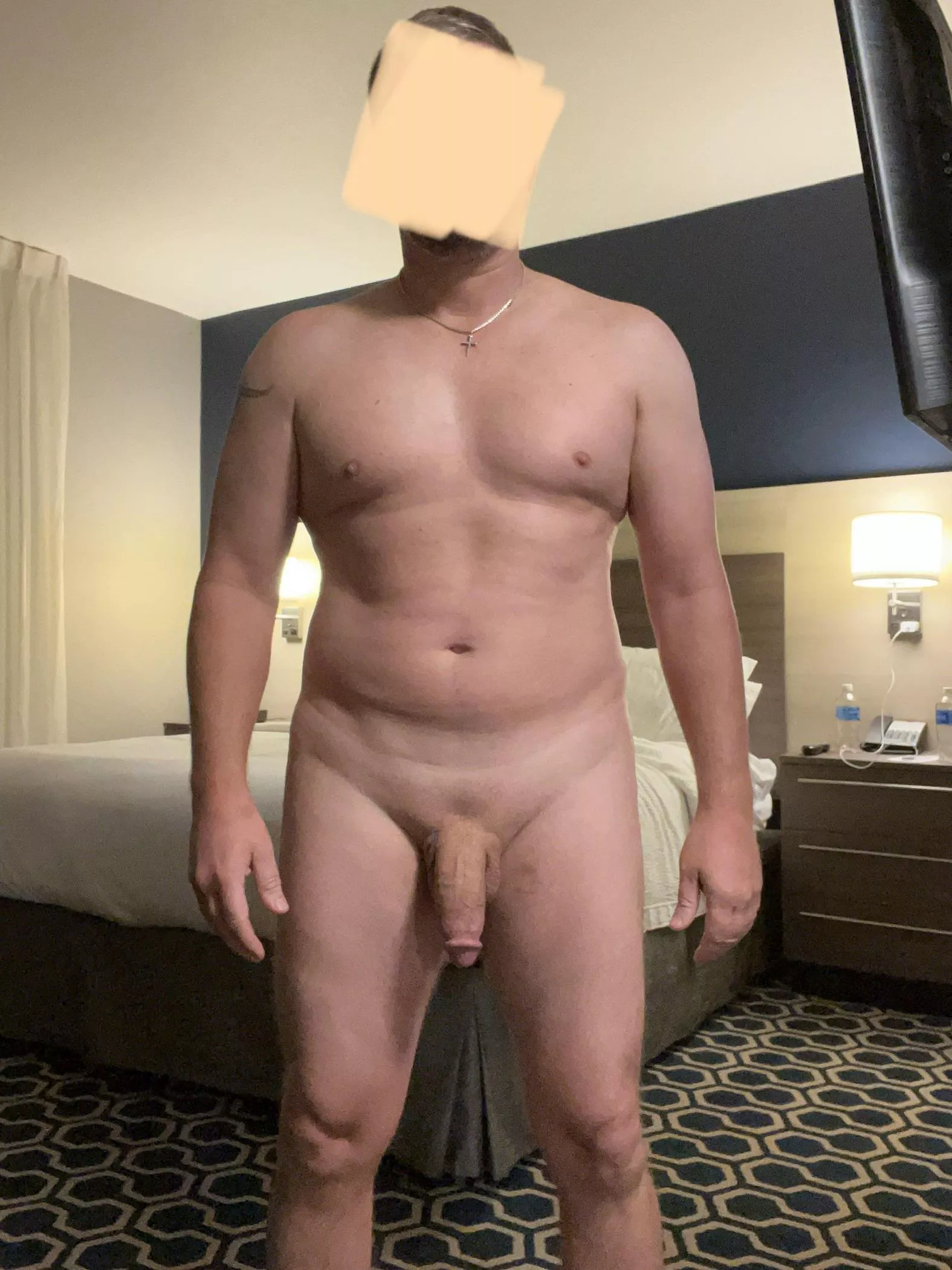 41 yr old guy in Texas, 5’10”, 200 lbs