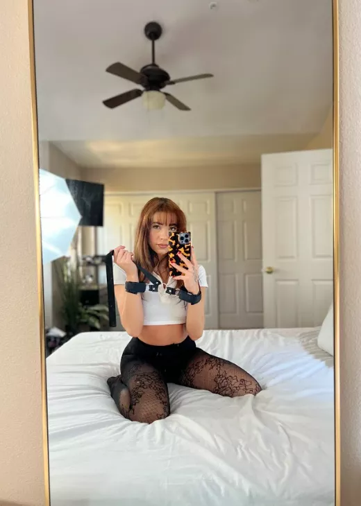 Anybody here wants to join me in bed??