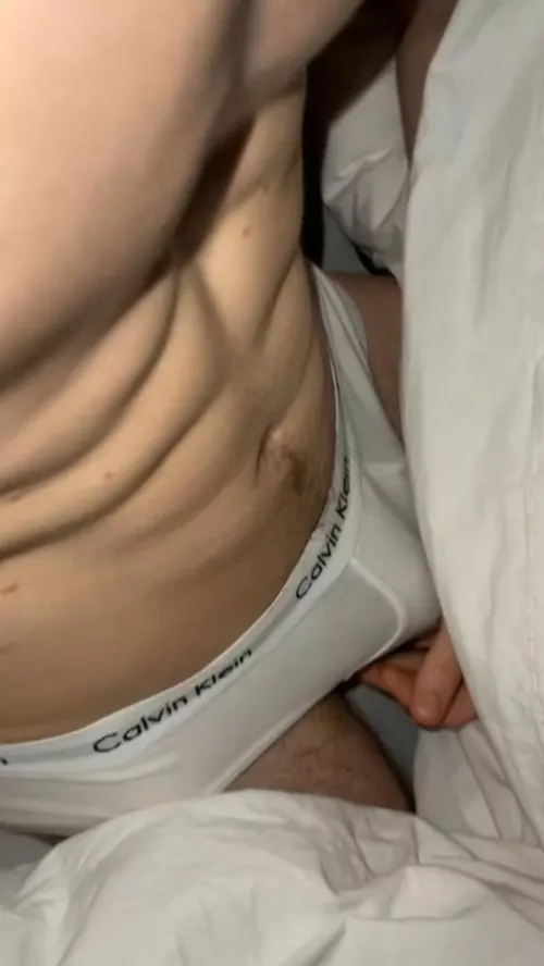 Anyone wanna chat? hmu pls