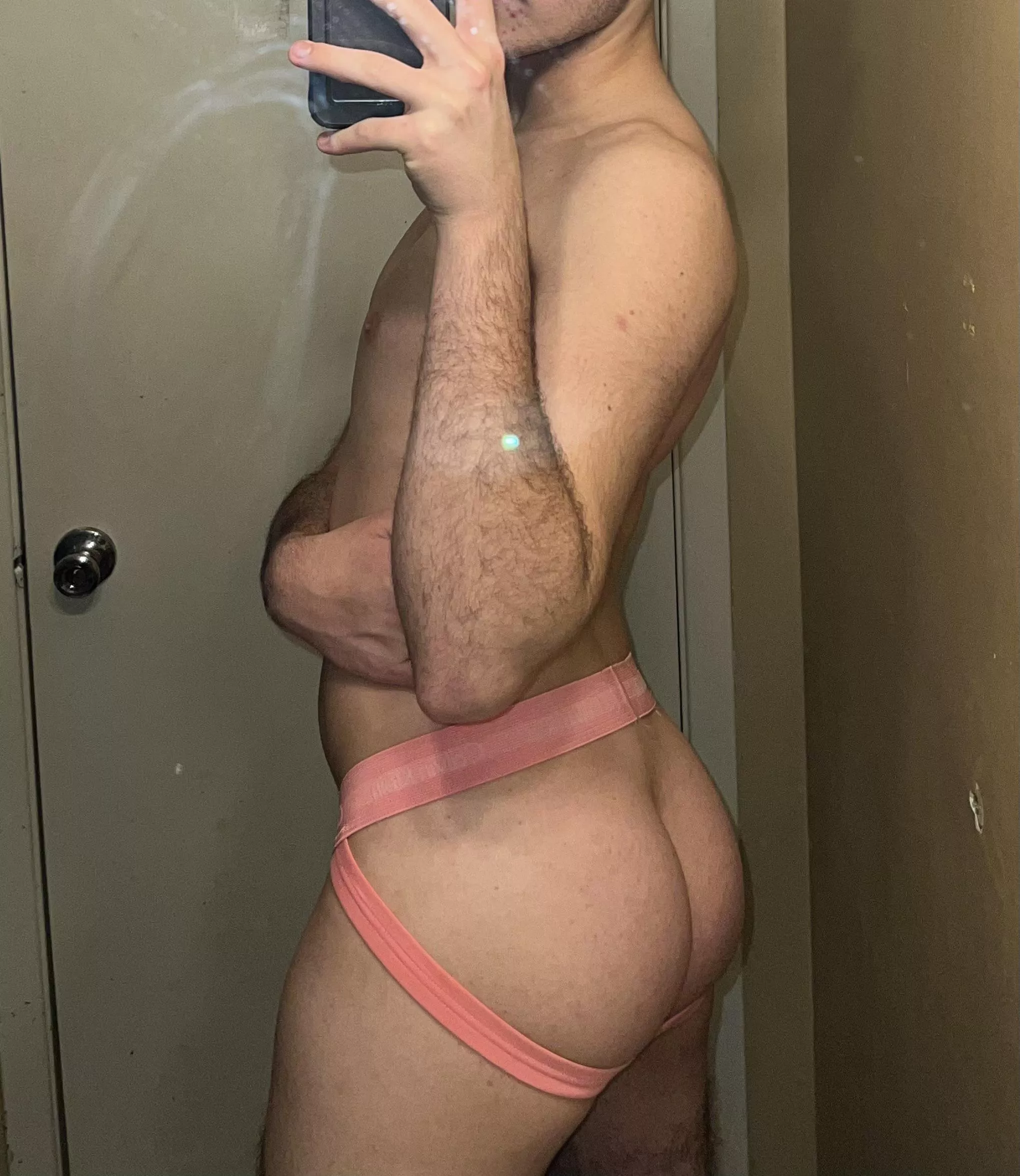 Basically want a hot boyfriend with a big dick to slut me out 24/7