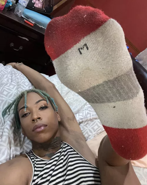 Be careful sweetie my scent is addicting!🧚🏽‍♂️☺️💕🍒🍌 - Femmy🍑