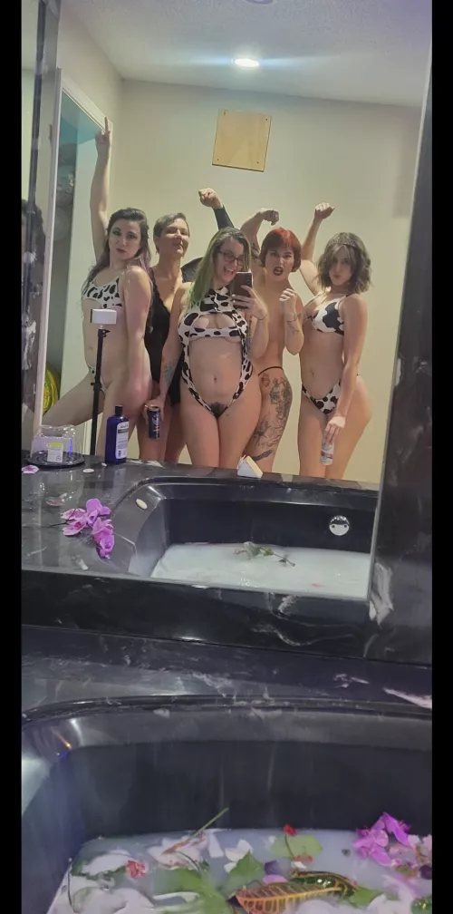 choose your fighter from our herd! (oc)