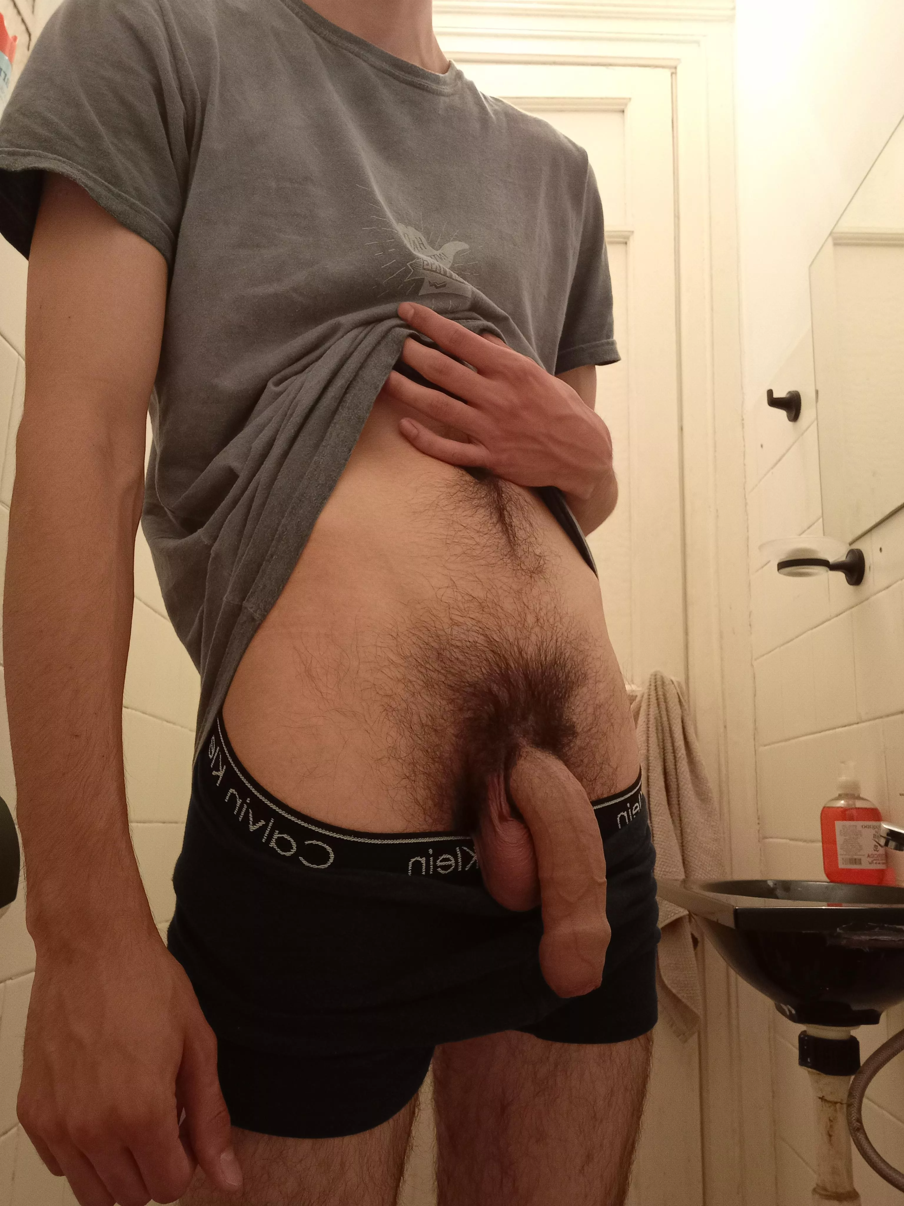 do you like my body and hairypubes?