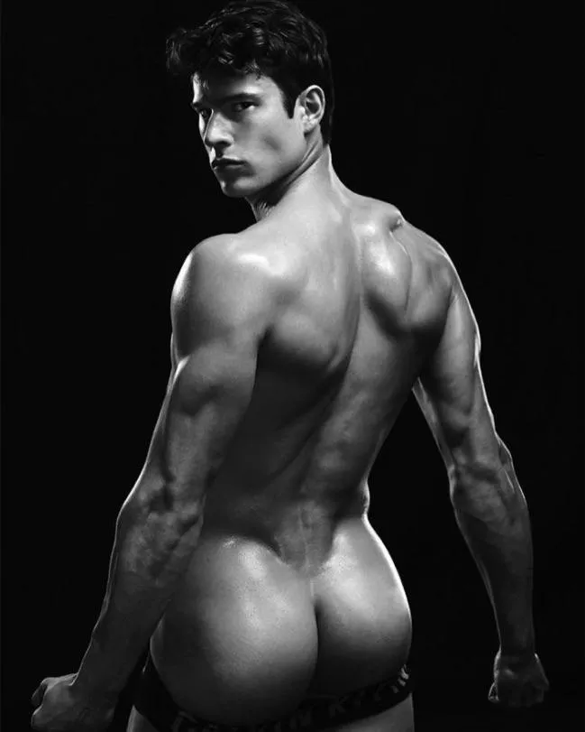 “Eian Scully” …