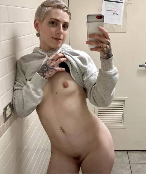 (F) Notice the matching hearts? [oc]