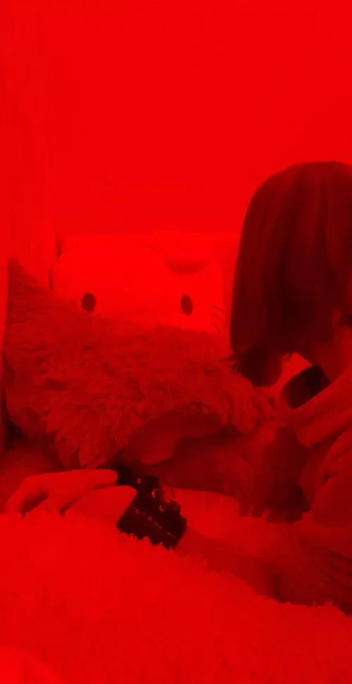 [F] Quite new to bdsm, enjoying my handcuffs 🥰