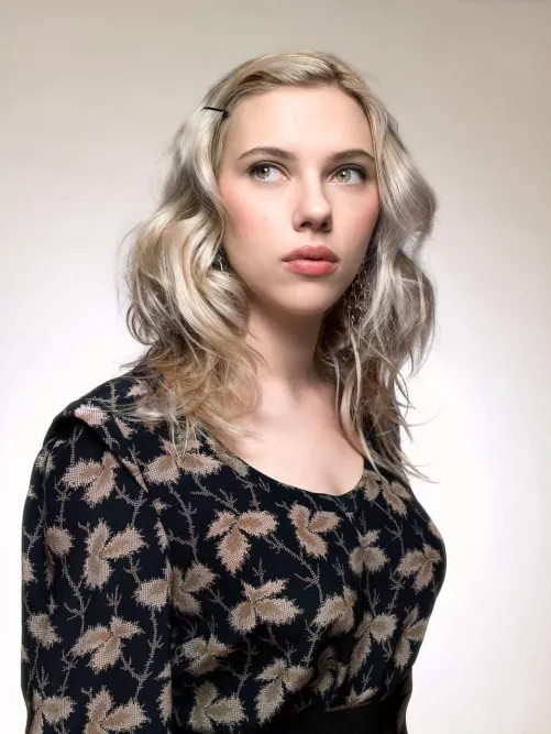 Feeling extremely lonely. Would love to escape and for someone to play as Scarlett Johansson in a longterm/ romantic roleplay
